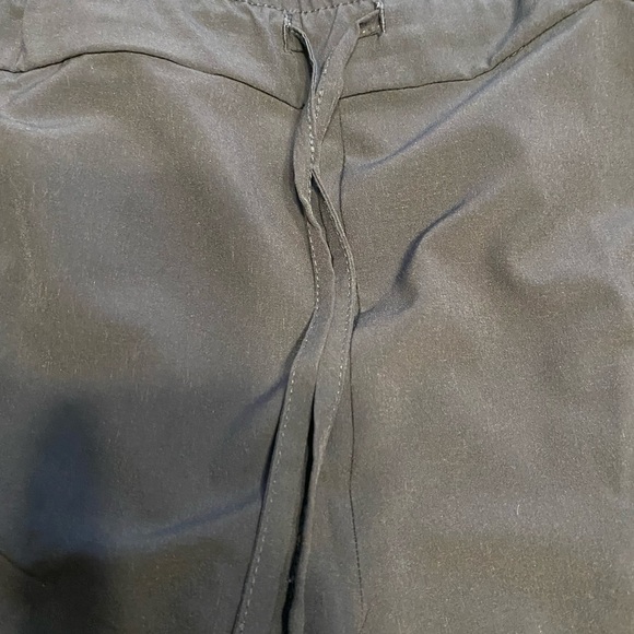 Chico's Black Zenergy pant size 10 - Picture 5 of 9